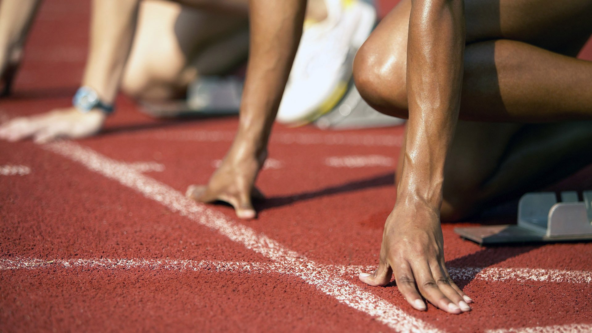 腾讯电竞赛事推动电竞产业链协同发展，腾讯电竞产业报告